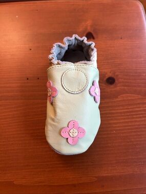 Robeez Leather Kids Shoe with Pink Flower Accents - Mint
